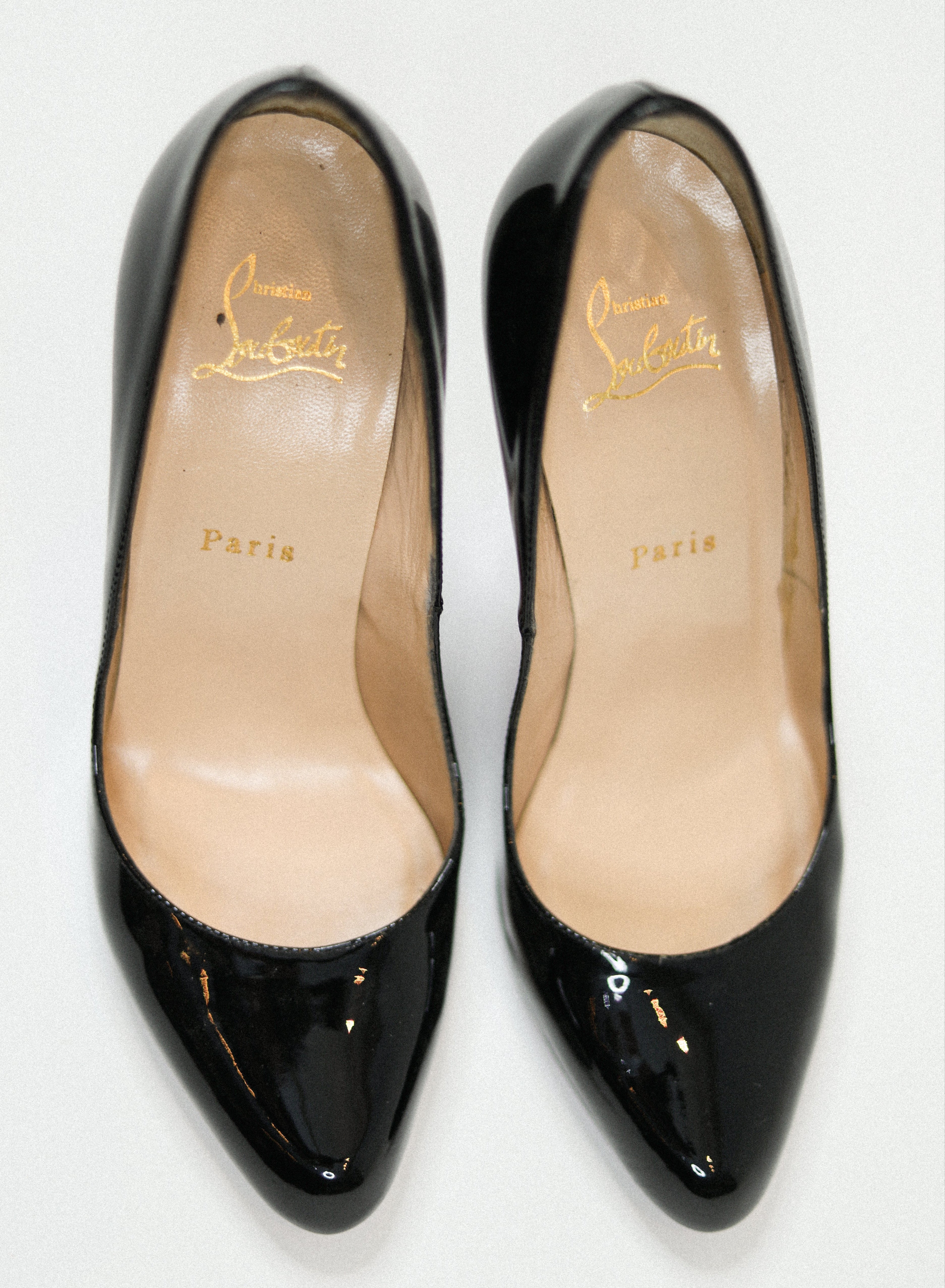 Christian Louboutin Dolly Patent Leather Pump Sz 38 1/2