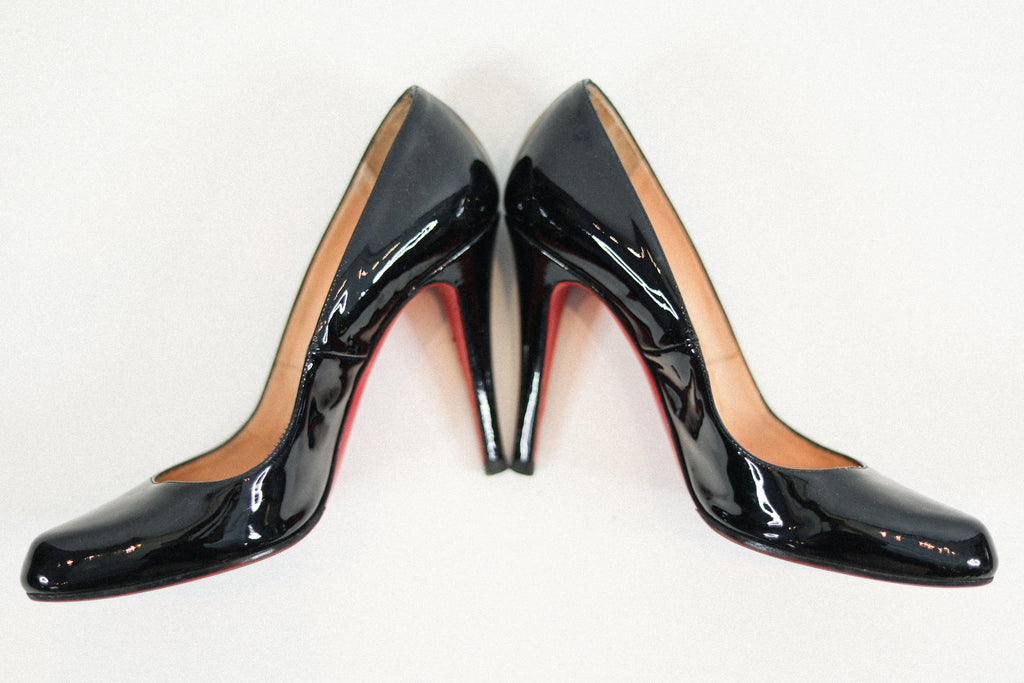 Christian Louboutin Dolly Patent Leather Pump Sz 38 1/2