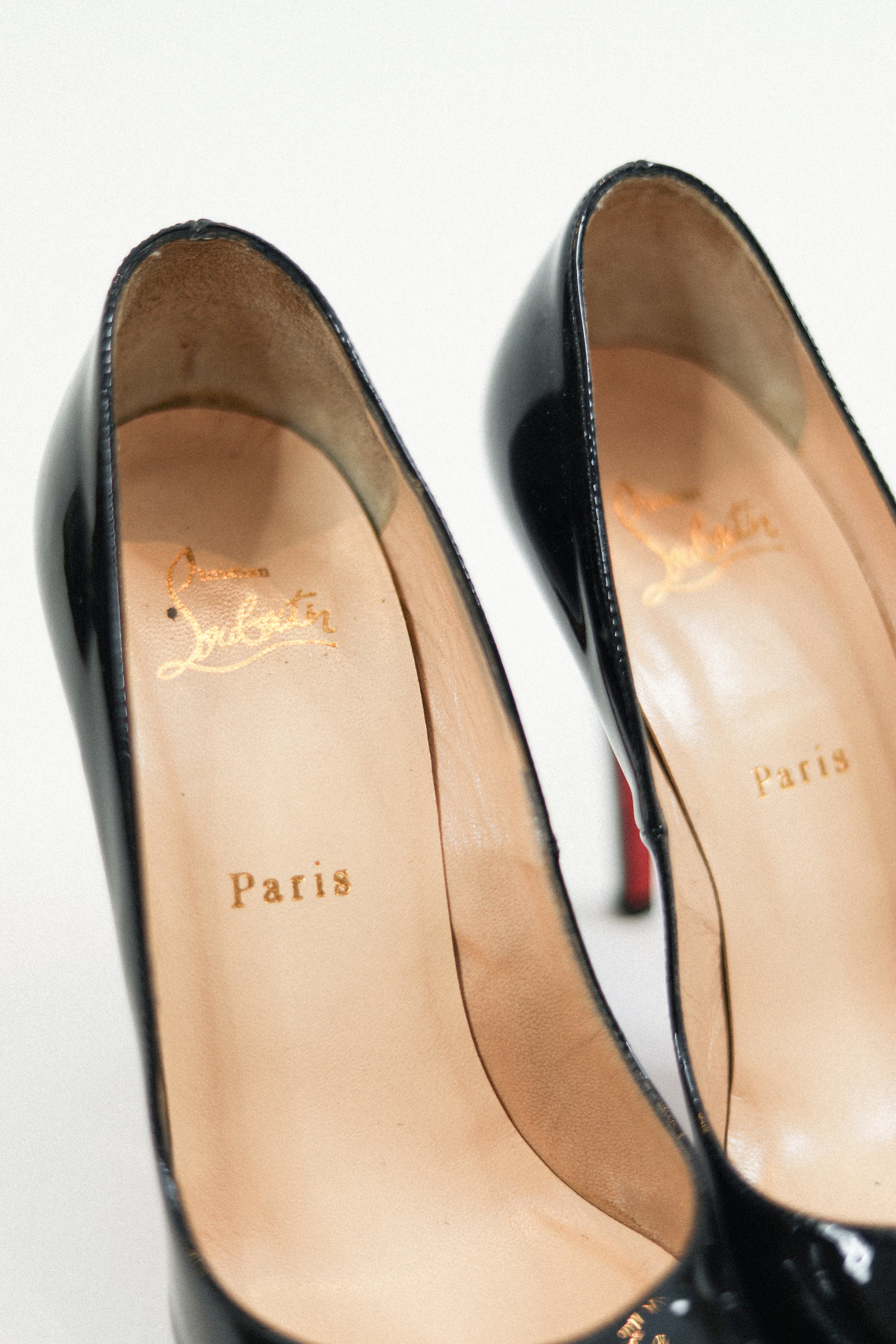 Christian Louboutin Dolly Patent Leather Pump Sz 38 1/2