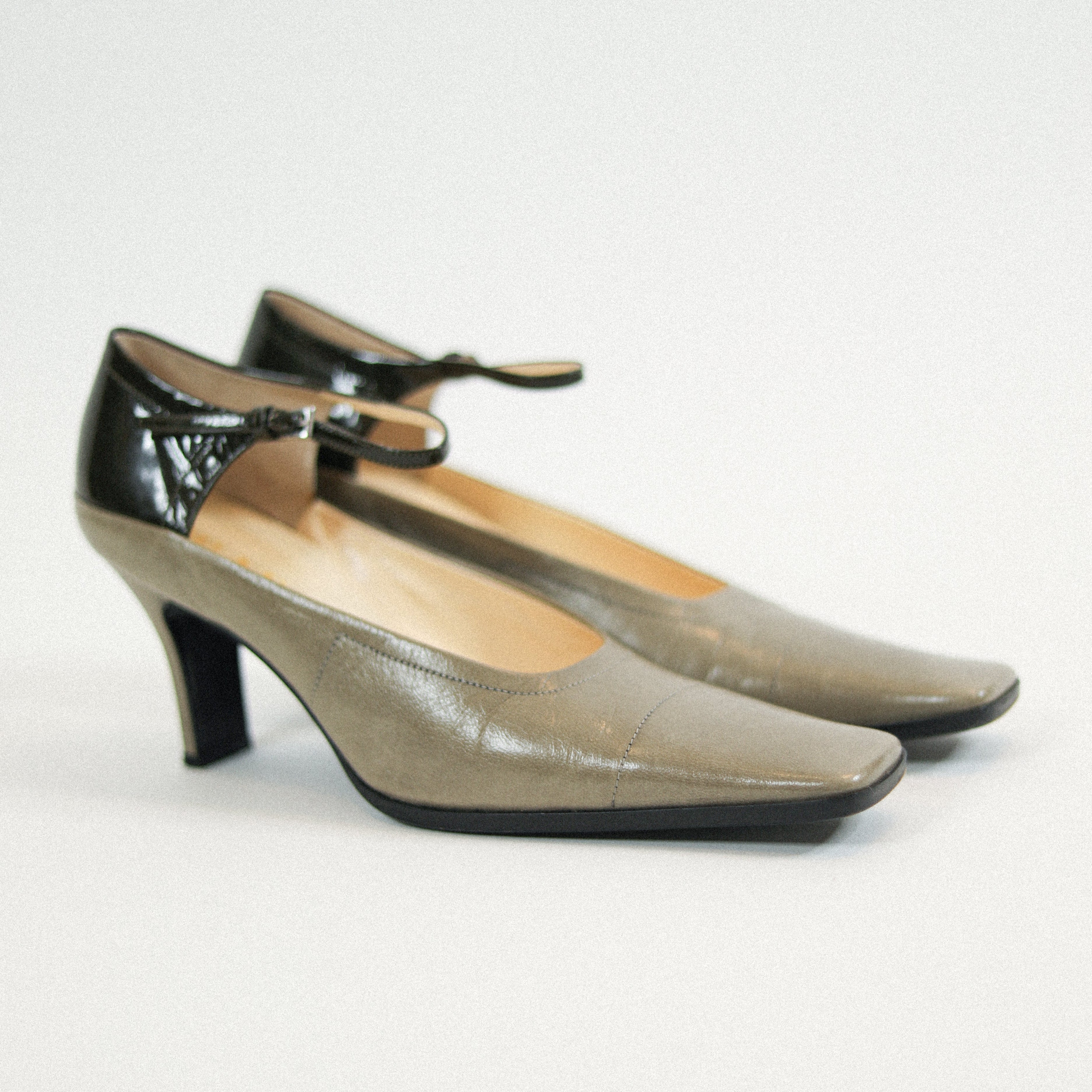 Vintage Prada Leather Mary Jane Heel Sz 37